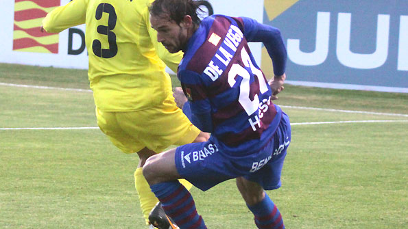 Derrota en el debut como titular de Carlos de la Vega thumbnail