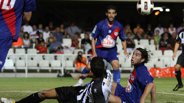 El Rayo remonta en Cartagena y pasa de ronda en la Copa thumbnail