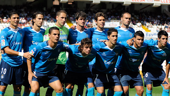 El Rayo recibe al Recre en su fortaleza de Vallecas thumbnail