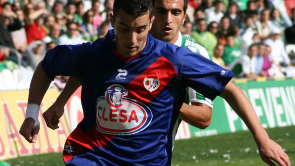 El Betis castiga al Rayo Vallecano en el Benito Villamarín thumbnail