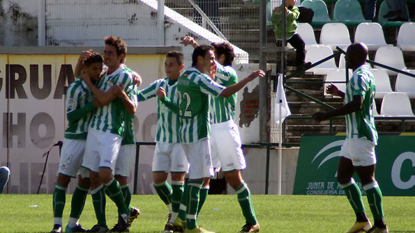 Malestar en el Rayo Vallecano con la actuación del Real Betis