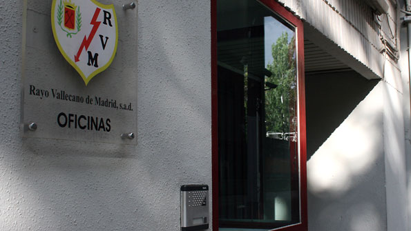 El Rayo Vallecano trabaja en tres incorporaciones