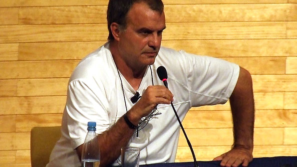Marcelo Bielsa, el león más fiero thumbnail