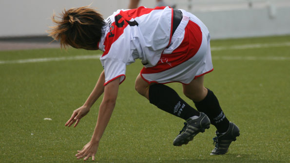 El Rayo Femenino no aguanta el ritmo del FC Barcelona thumbnail