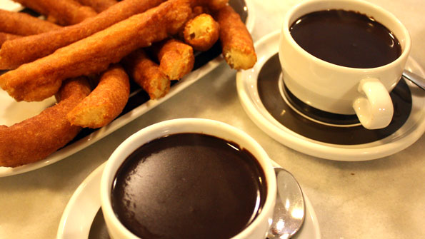 La franja roja y el chocolate espeso thumbnail