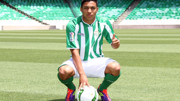 Jefferson Montero, electricidad por banda thumbnail