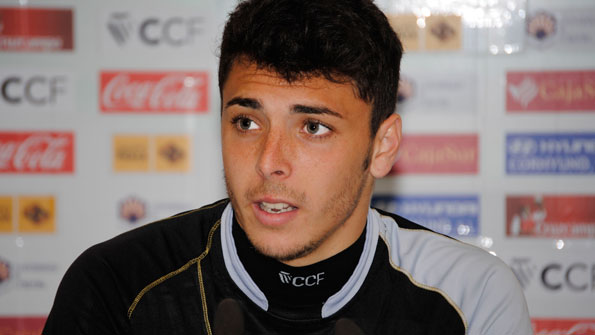 El Rayo Vallecano piensa en Ximo para reforzar la defensa thumbnail