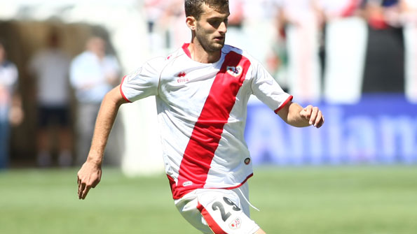 El Betis visita Vallecas con muchas caras conocidas