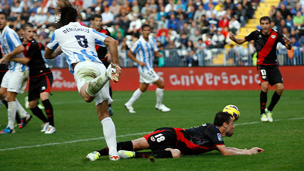 Precios entre 20 y 75 euros para ver al Rayo en La Rosaleda thumbnail