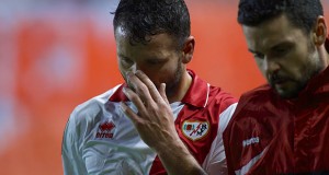 Rat pierde la cabeza y agrede a Charles